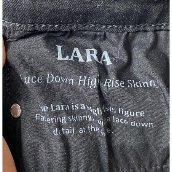 Black Orchid Lara Hi Rise Lace Down Skinny Jeans - Picture 10 of 12